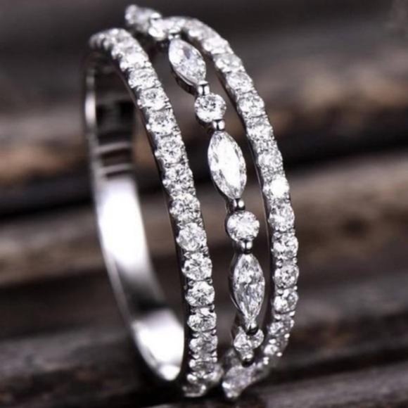 Jewelry - NEW 4.1 CT STERLING SILVER DIAMOND HALO RING